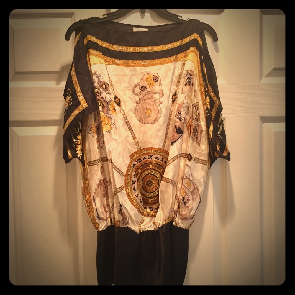 👌🏻 condition stunning silk tunic top from Cache